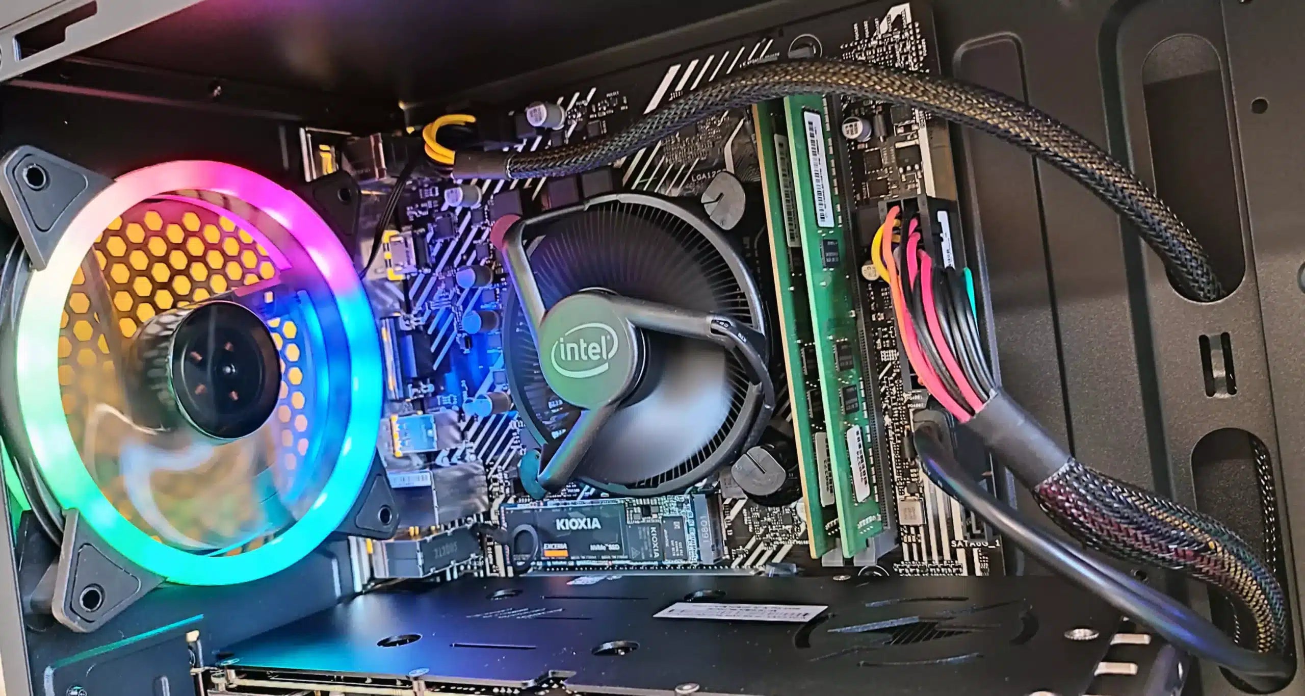 PC-Gaming Medusa Ultimate | Intel Core i9-10900F 10 Kerne | RAM 16 GB | SSD M.2 NVME 500 GB | Nvidia RTX 3070 8 GB | WLAN | Windows 11 Pro PC-Gaming Medusa Ultimate | Intel Core i9-10900F 10 Kerne | RAM 16 GB | SSD M.2 NVME 500 GB | Nvidia RTX 3070 8 GB | WLAN | Windows 11 Pro